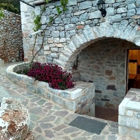 Find Your Peace In A Traditional Country House!! Láyia Esterno foto