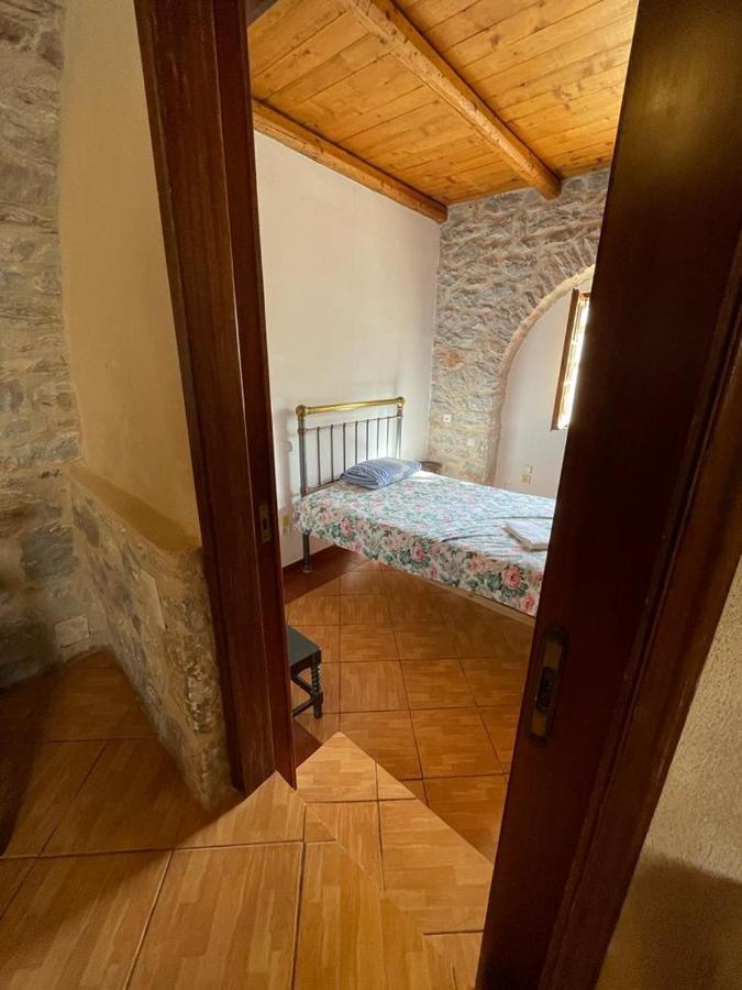 Find Your Peace In A Traditional Country House!! Láyia Esterno foto