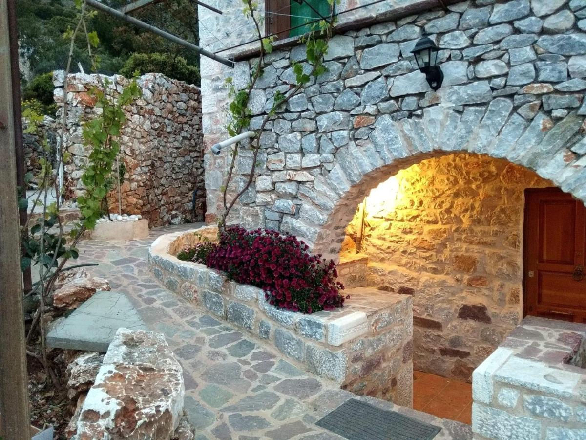 Find Your Peace In A Traditional Country House!! Láyia Esterno foto