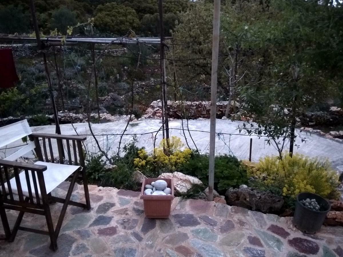 Find Your Peace In A Traditional Country House!! Láyia Esterno foto