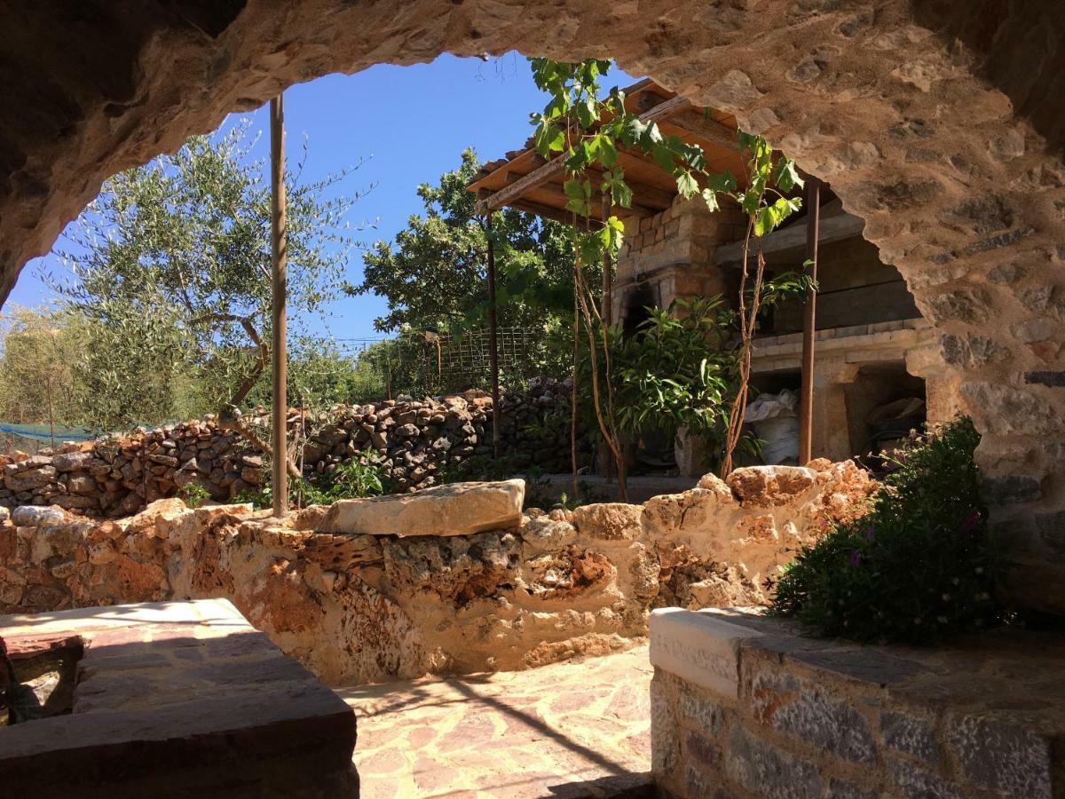 Find Your Peace In A Traditional Country House!! Láyia Esterno foto